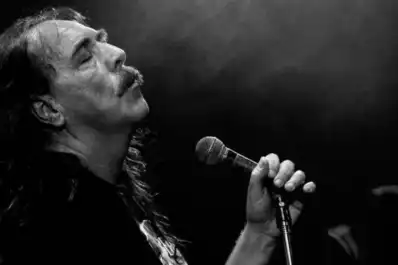 Murió Saúl Blanch, el primer cantante de Rata Blanca