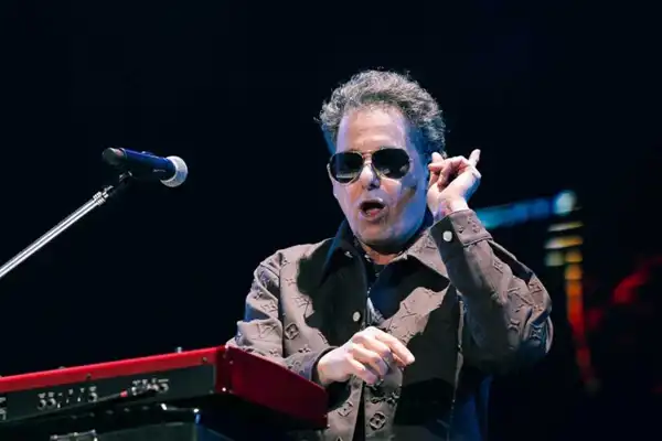 La Mona, rock de los 2000 y una fiesta para Charly García: la agenda del fin de semana