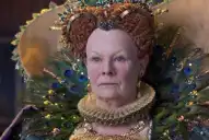 Qué es la degeneración macular asociada a la edad, la enfermedad que atraviesa Judi Dench