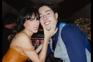 Aitana reveló la insólita historia de amor que la une a su novio, Plex: “Me caso y todo”