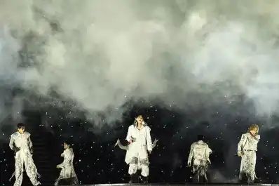 Videos: BTS enloqueció al público argentino con camisetas de la Selección y frases en español