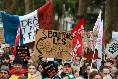 Francia vuelve a las calles: gases lacrimógenos, protestas y un fuerte despliegue policial