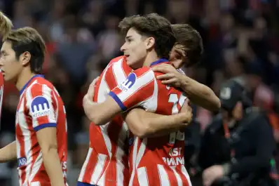 Gol, aplausos y pedido de perdón: Julián Álvarez firmó la paz con los hinchas del Atlético