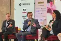 Cómo periodistas desplazados siguen informando a América Latina