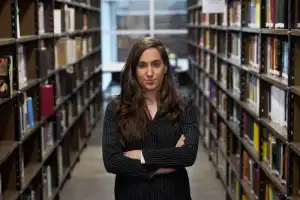 Camila Perochena: “Milei aplica un ajuste sobre una sociedad menos movilizada y más fragmentada”