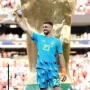 Balón de Oro 2026: Dibu Martínez perdió el Trofeo Yashin ante Unai Simón, elegido mejor arquero del mundo