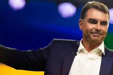 Confirman que Flávio Bolsonaro llegó a Estados Unidos: recibirá una visa del gobierno de Trump
