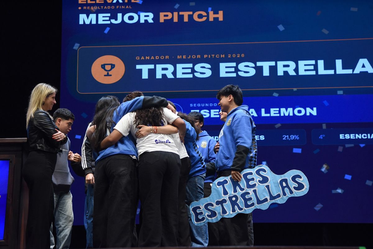 EN EQUIPO. Sofía, Candela, Matías, Nelson, Rafael y Axel crearon un shampoo sólido y quieren continuar el proyecto.