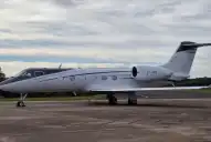 El avión de Bolsonaro estuvo 24 horas demorado en Iguazú por falta de autorización para volar a Miami