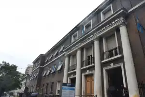 Una mujer fue acusada de estafa por tratamientos a niños con TEA con una falsa psicóloga