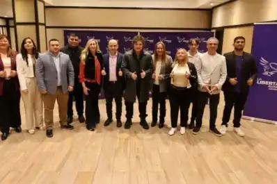 Un diputado aseguró que golpearon a Milei en Catamarca, pero La Libertad Avanza lo desmintió
