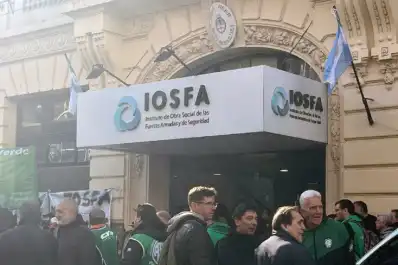 El Gobierno disolvió el IOSFA: cómo se gestó el cierre de la obra social militar
