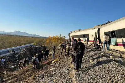Tragedia ferroviaria en España: chocaron dos trenes de alta velocidad y hay al menos 30 muertos