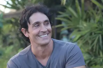 Qué hace hoy Sebastián Estevanez a los 55 años, lejos de la televisión y las telenovelas