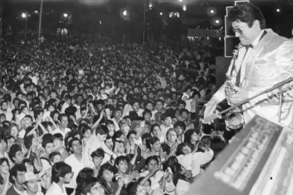 Recuerdos fotográficos: el Maestro Avelino, “el corazón de Tucumán”