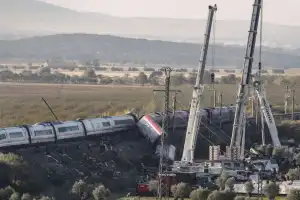 Choque de trenes: una España en pleno duelo busca respuestas