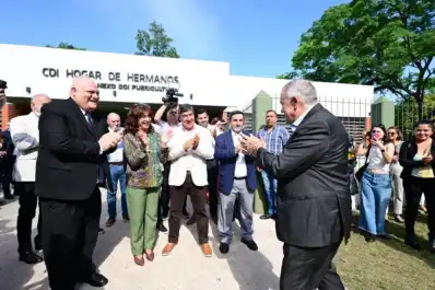 Jaldo inauguró un nuevo centro de cuidado para niños de cero a dos años en Yerba Buena
